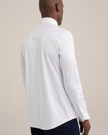 WE Fashion Kitsas lõige Triiksärk, värv valge
