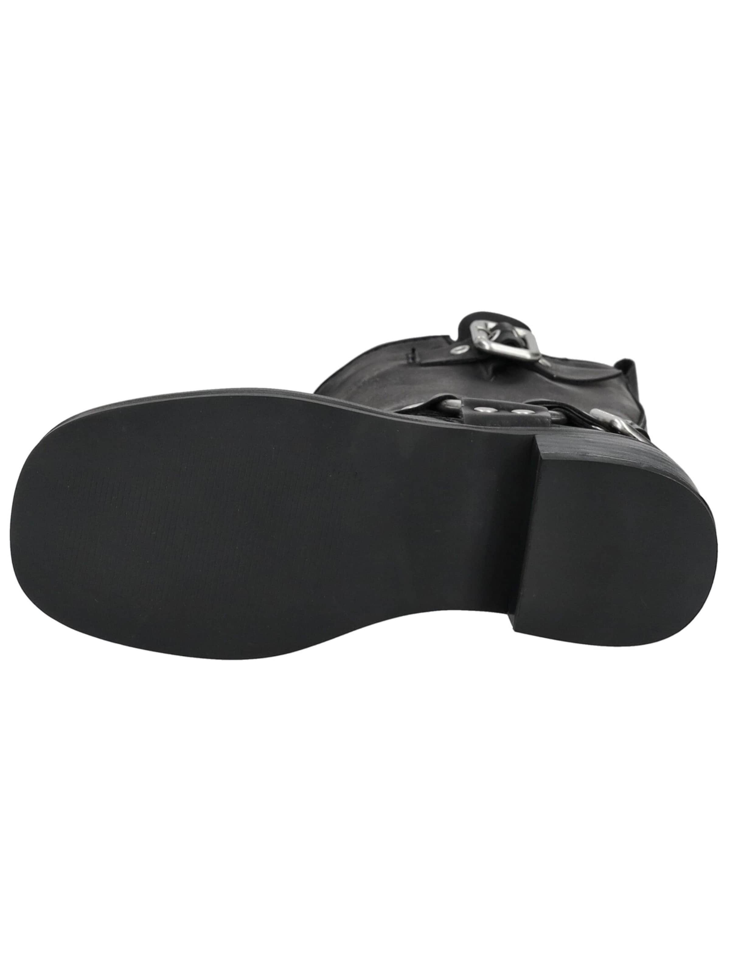 STEVE MADDEN Boots in Black