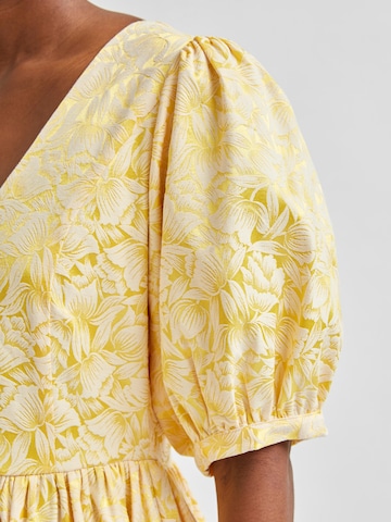 SELECTED FEMME Koktejlové šaty 'Joyce' – žlutá