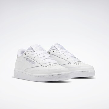 Baskets basses 'Club C 85' Reebok en blanc