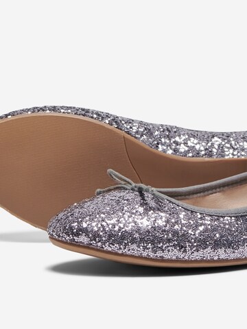 ONLY - Bailarina en plata