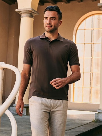 T-Shirt 'Tip Ferry' Suitable en marron