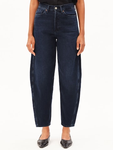 ARMEDANGELS Barrel Jeans 'Baarly' in Blue: front