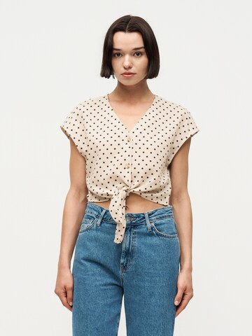 ONLY Blouse 'ONLEmmia' in Beige: front