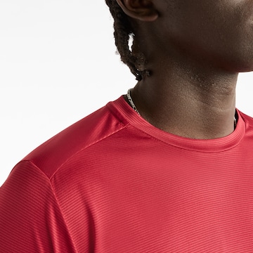 new balance Performance Shirt in Red