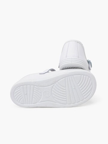 Pisamonas Ballerina in White
