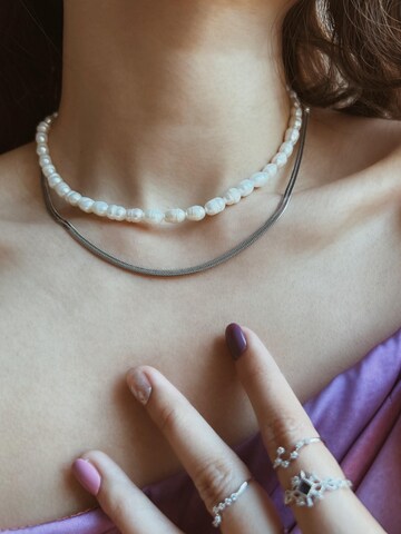 Kamakula Necklace in Silver