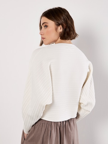 Pull-over ' ' Apricot en blanc
