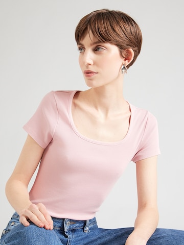 LEVI'S ® T-shirt 'ESSENTIAL' i rosa: framsida