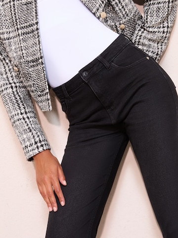 Friends Like These regular Τζιν σε μαύρο