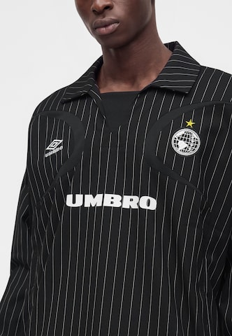 UMBRO Функционална тениска в черно