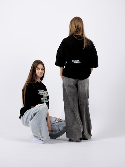 BTY Oversized tričko 'Unisex Oversized T-shirt' ve velikosti S - černá, Produkt