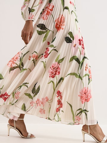 Phase Eight Dress in White: side