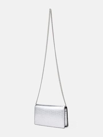 Calvin Klein Psaníčko – stříbrná