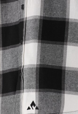 Whistler Regular fit Athletic button up shirt 'Caspar' in Black