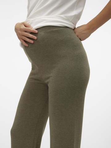 MAMALICIOUS - Regular Leggings 'CARINE' em verde