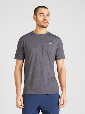 new balance - Camisa funcionais 'Essentials' em cinzento: frente