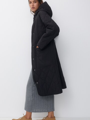 Pull&Bear Between-Seasons Coat in Black