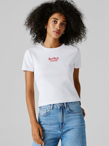 Red Bull Racing x Pepe Jeans Shirt in Wit: voorkant