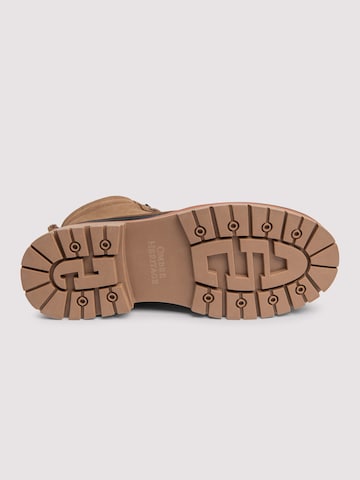 Botine de la Ombre pe bej