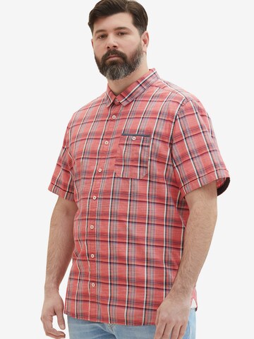 TOM TAILOR Men + Klasický střih Košile – červená: přední strana