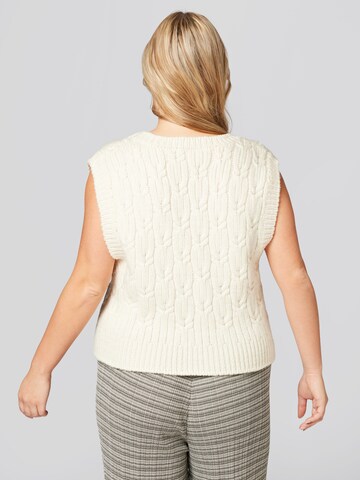 Pull-over 'Florence' A LOT LESS en blanc