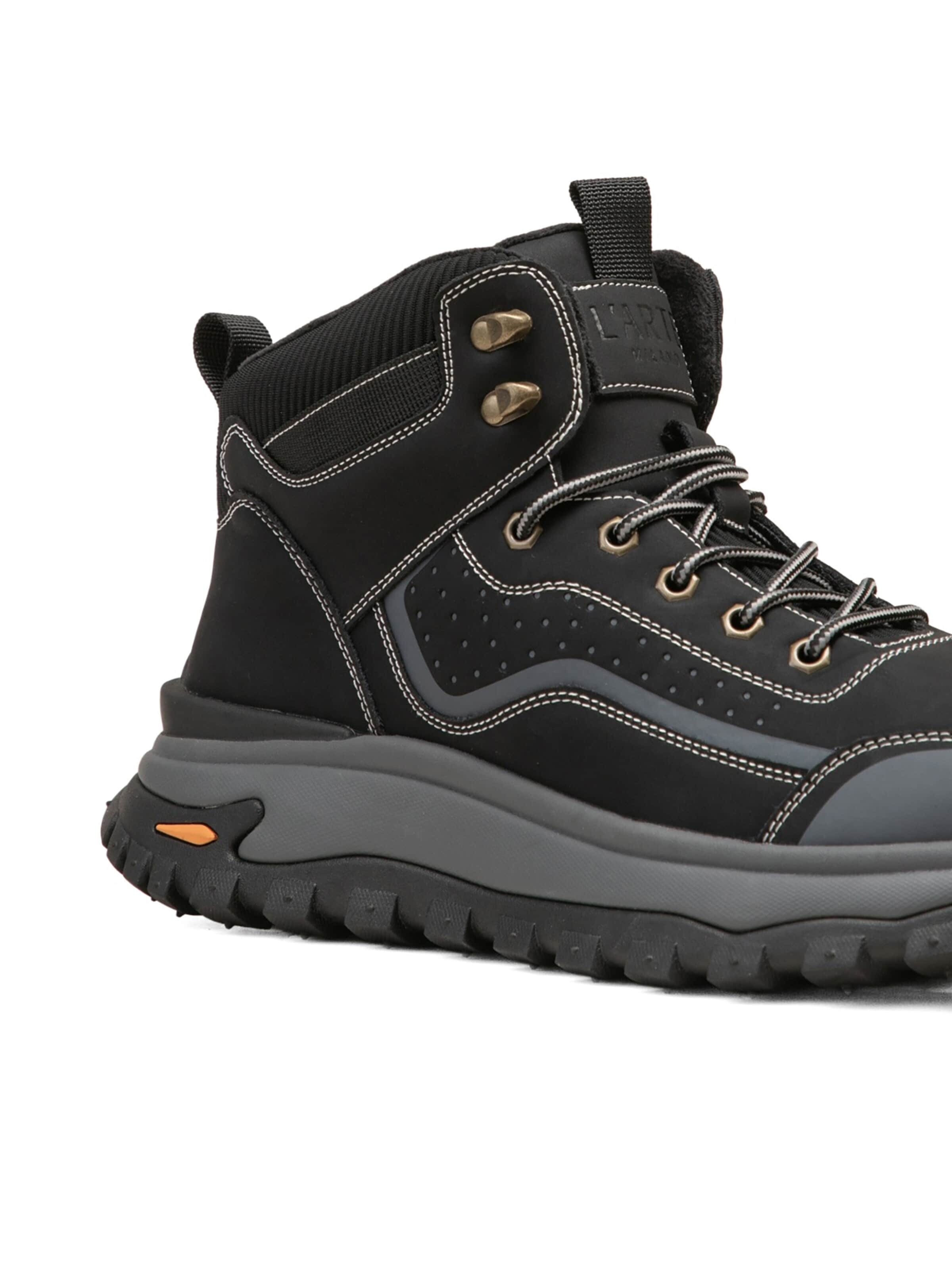 L'Arte Milano Boot in Black