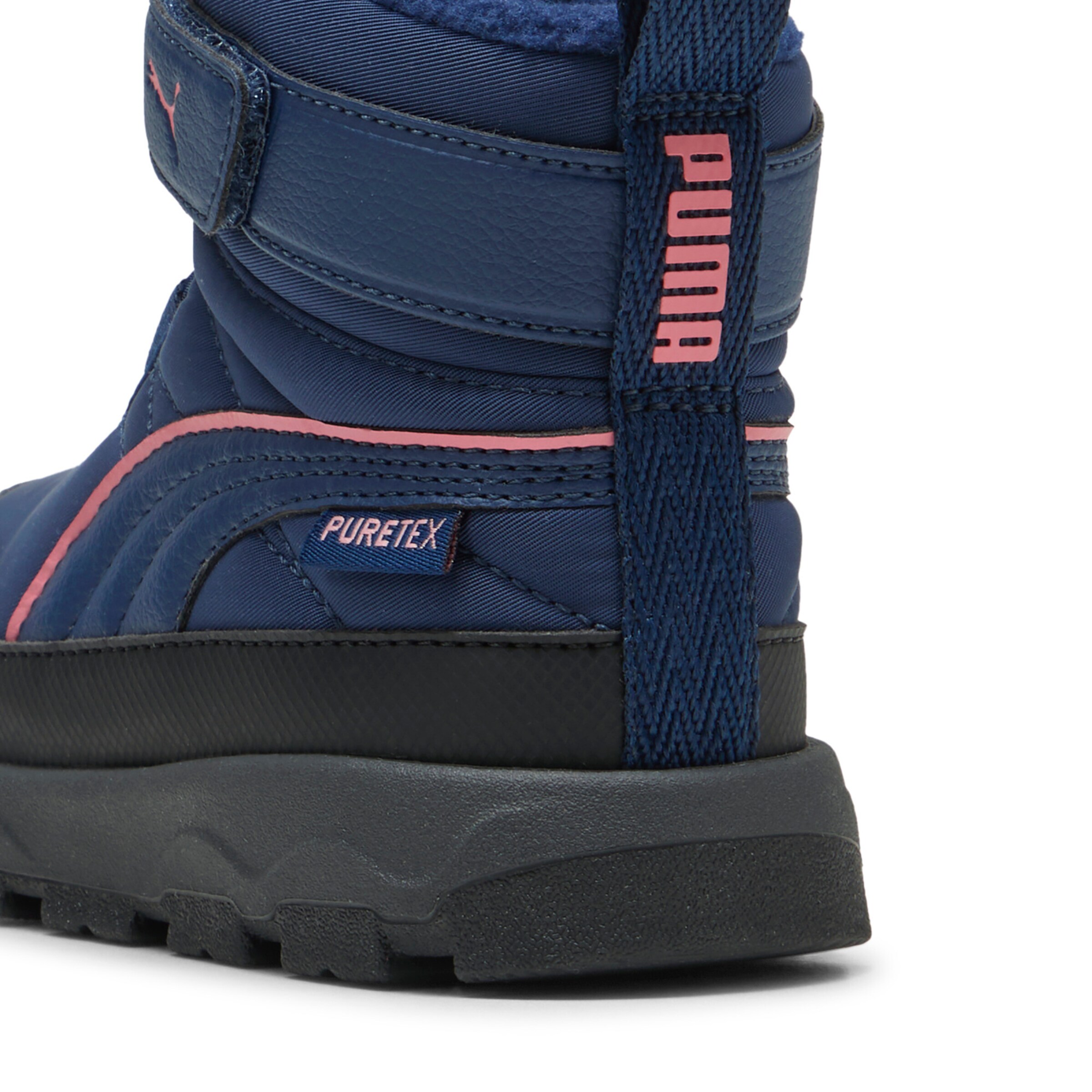 PUMA Boots 'Evolve' in Blau