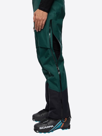 VAUDE Regular Outdoor trousers 'Monviso' in Green