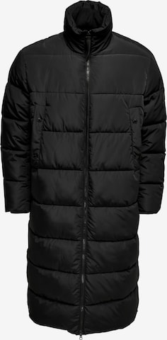 Only & Sons Winter coat in Black: front