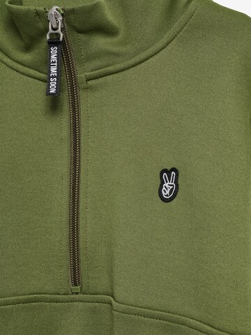 SOMETIME SOON Sweatshirt in Groen