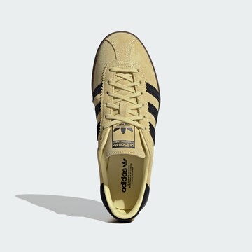 ADIDAS ORIGINALS Σνίκερ χαμηλό 'Bermuda' σε κίτρινο