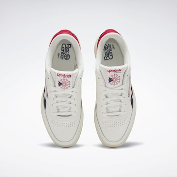 Baskets basses 'Revenge' Reebok en blanc