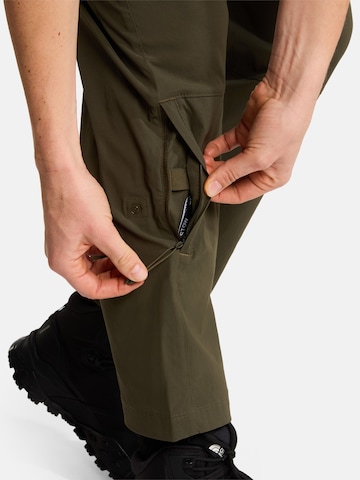 Regular Pantaloni 'W EXPLORATION REG STRAIGHT CONVERTIBLE P' de la THE NORTH FACE pe verde
