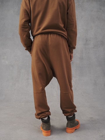 Pacemaker Tapered Pants 'Jonas' in Brown