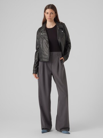 Vero Moda Tall Jacke 'Bella Annabel' in Schwarz