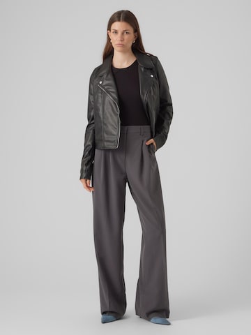 Vero Moda Tall Jacke 'Bella Annabel' in Schwarz