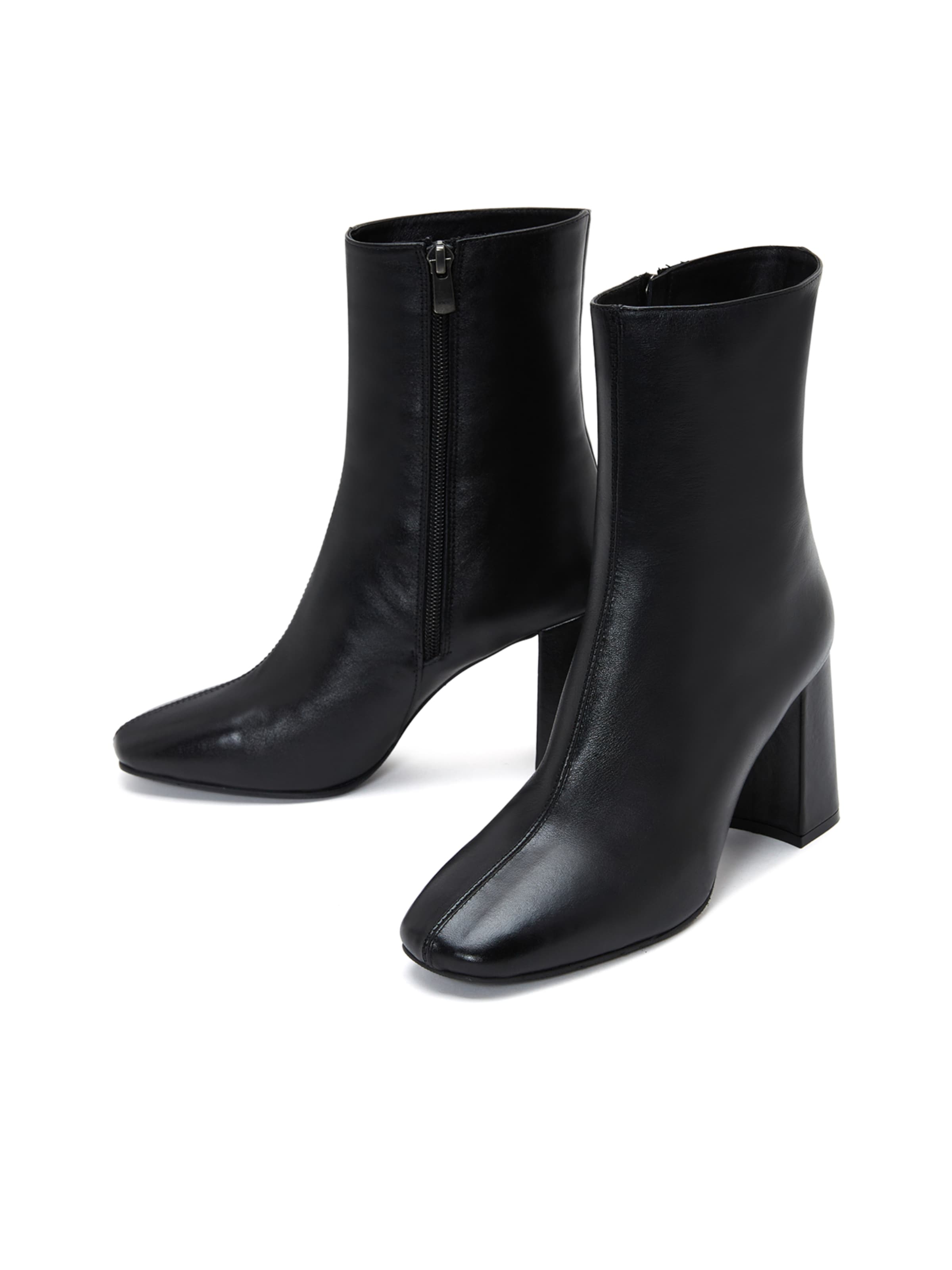 Derimod Ankle Boots in Black
