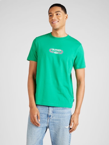 T-Shirt TOMMY HILFIGER en vert : devant