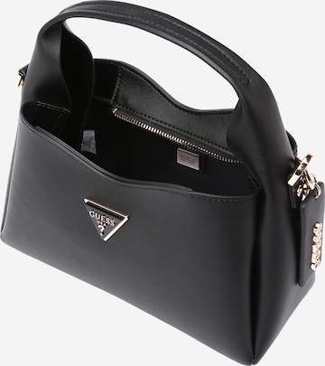 GUESS Handtasche 'Iwona' in Schwarz