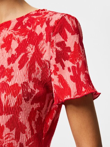 Maglietta di PIECES in rosso