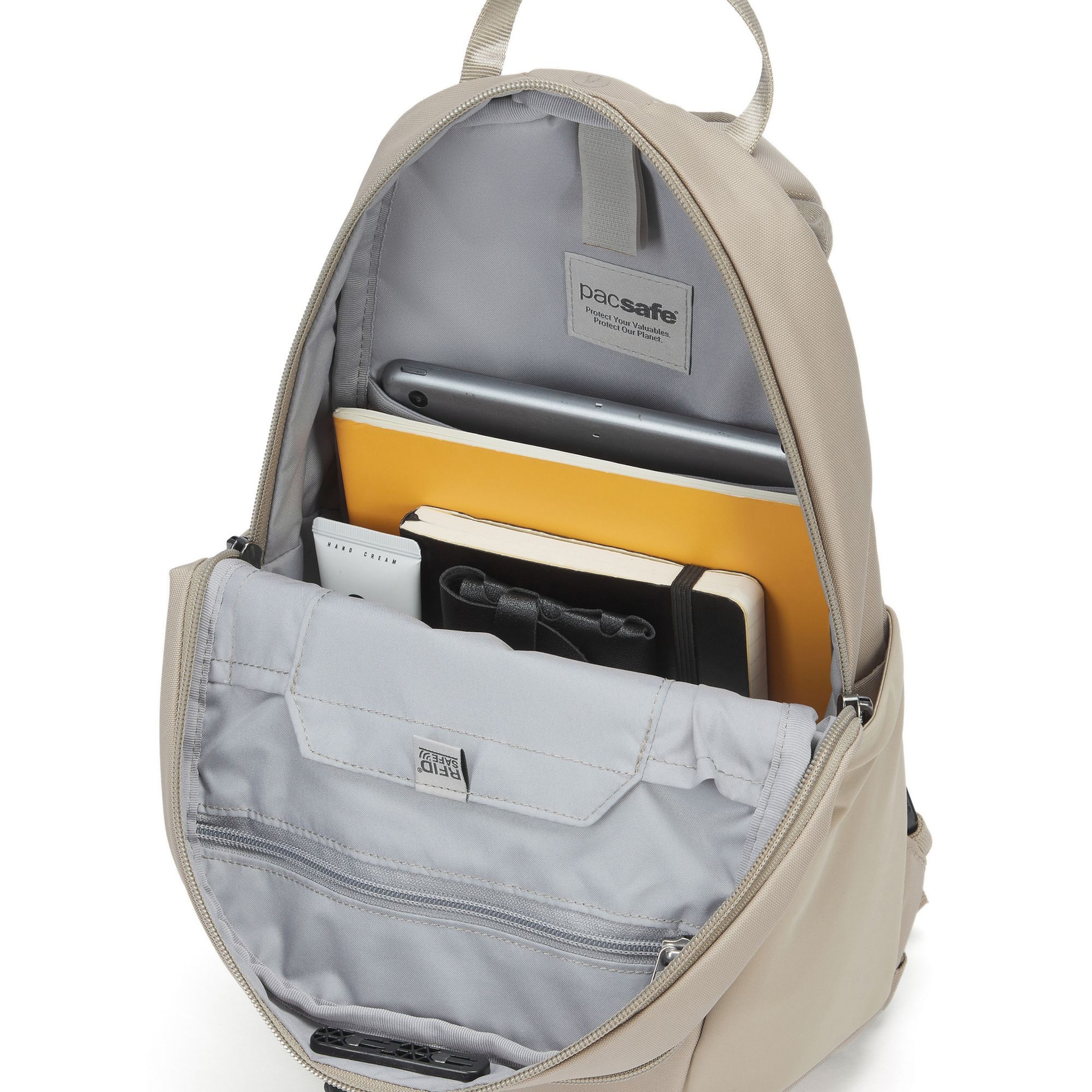 Pacsafe Rucksack in Beige