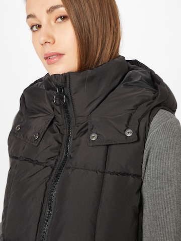 Gilet 'Daisy' di JDY in nero