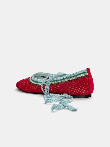 Ballerina di Pull&Bear in rosso