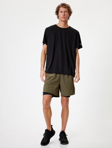 Koton Regular Pants in Green