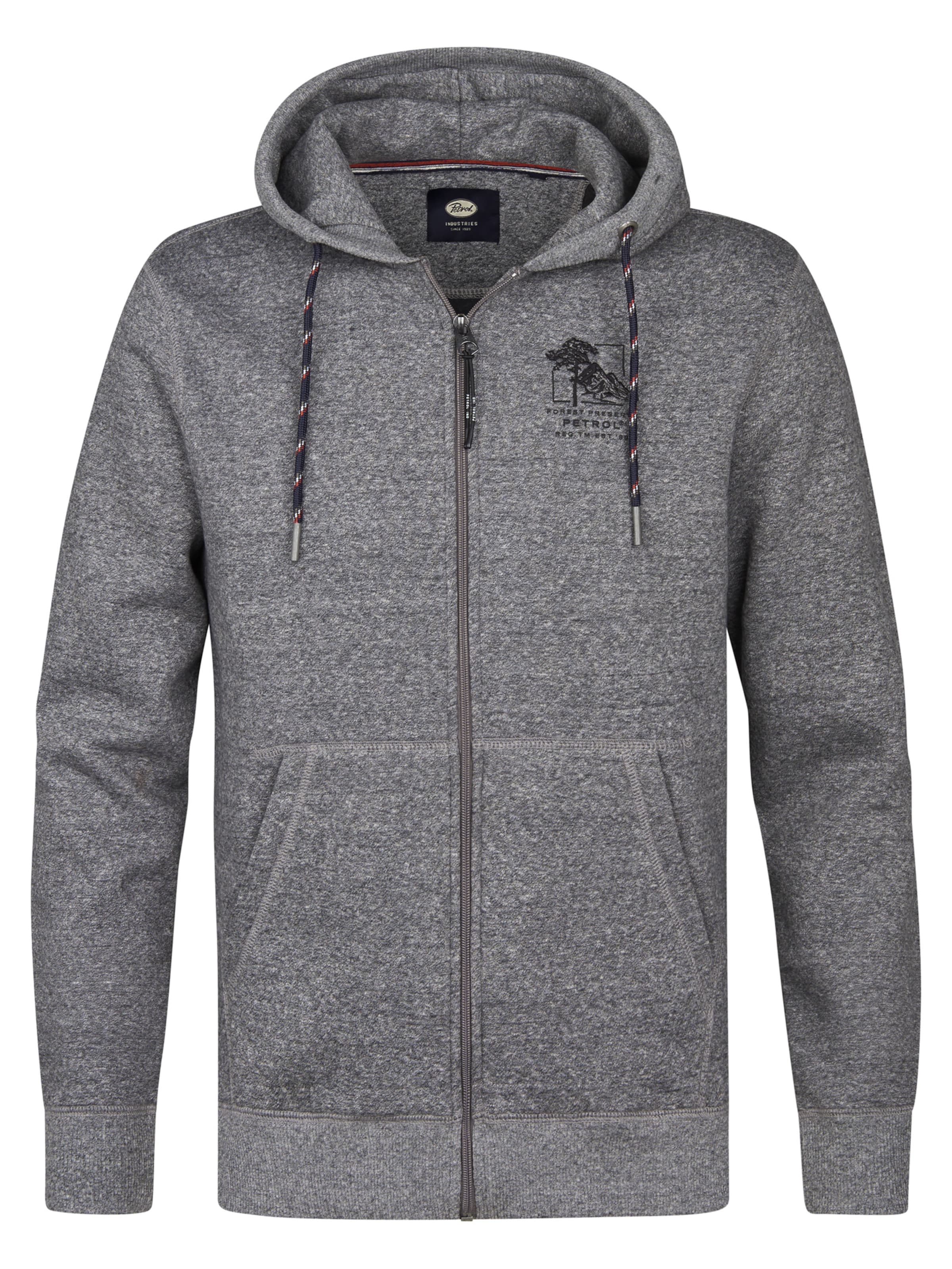 Petrol Industries Bluza rozpinana w kolorze szary: przód