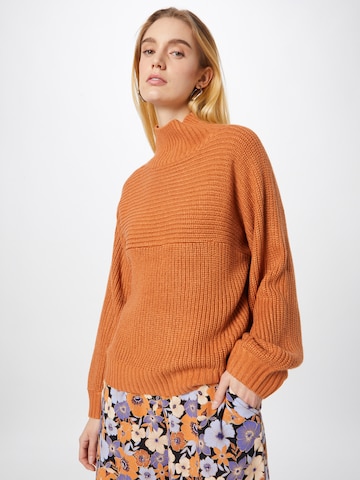 Monki Sweater in Orange: front