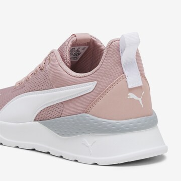 Sneaker 'Anzarun' di PUMA in rosa