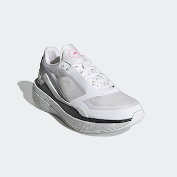 Chaussure de course 'Earthlight Mesh' ADIDAS BY STELLA MCCARTNEY en blanc