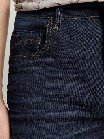 No Excess Regular Shorts in Blau